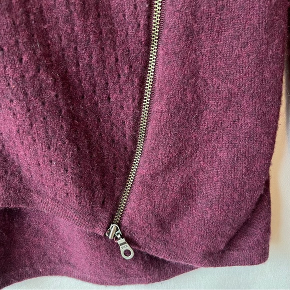 Wythe 100% Cashmere sweater Medium Purple Zipper detail Long sleeve Womens - Picture 5 of 6